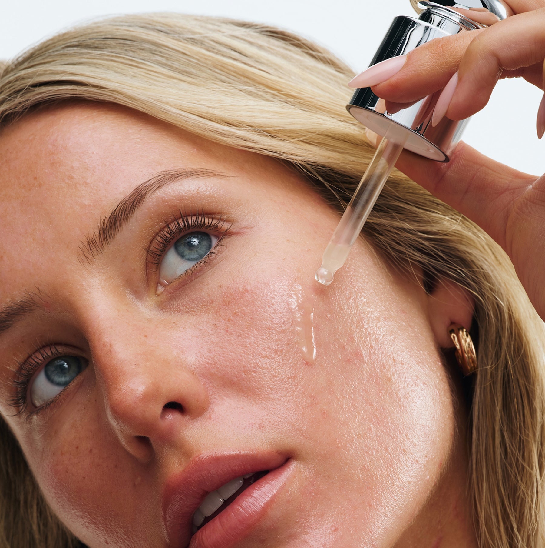 Alix Earle using Go Deep Reale Actives